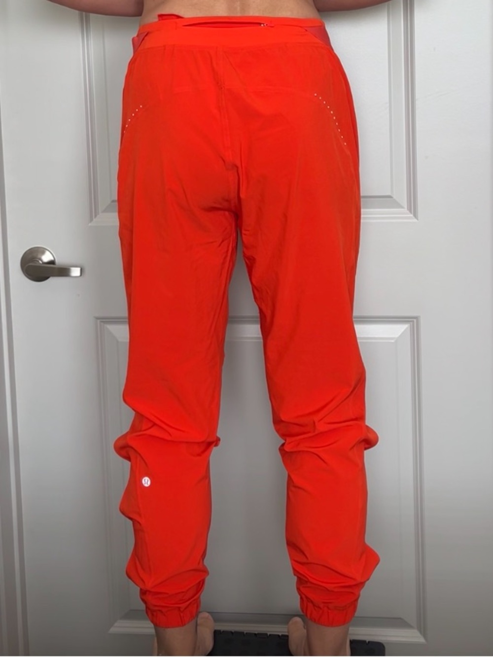 Lululemon - Picture 4 of 8